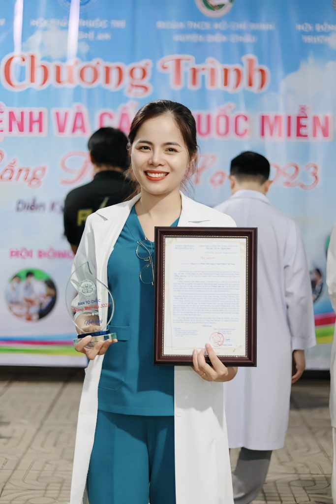 Lời Khuyên Từ Dr. Dung: "Sức Khỏe Là Sự Đầu Tư Dài Hạn" Lời Khuyên Từ Dr. Dung: "Sức Khỏe Là Sự Đầu Tư Dài Hạn"